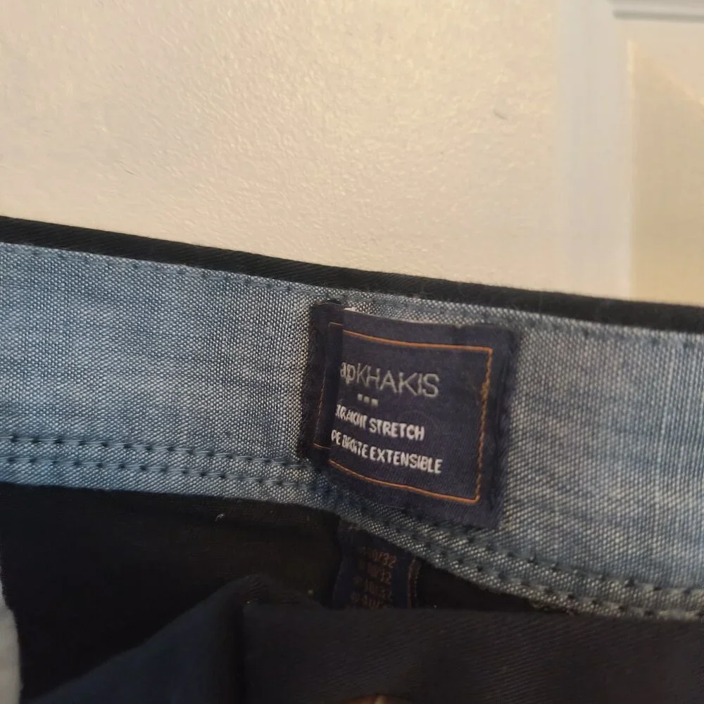 New Gap Khakis Straight Stretch MENS 40/32 Pants